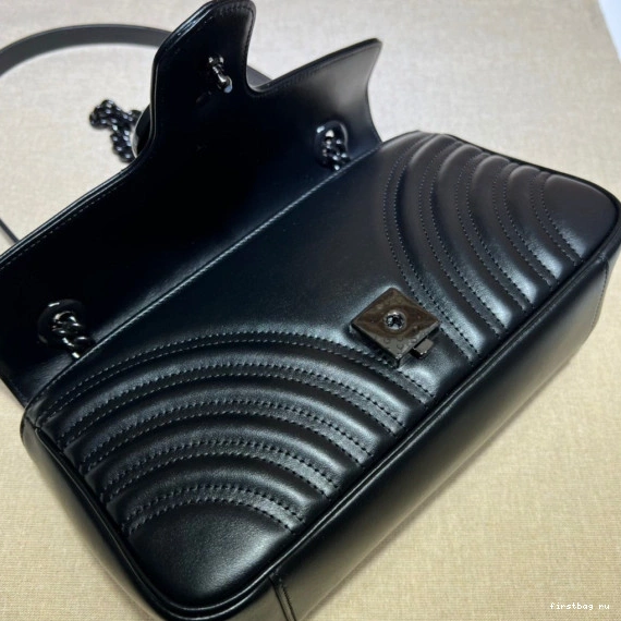 First bag ru Gucci GG Marmont 26CM 0710